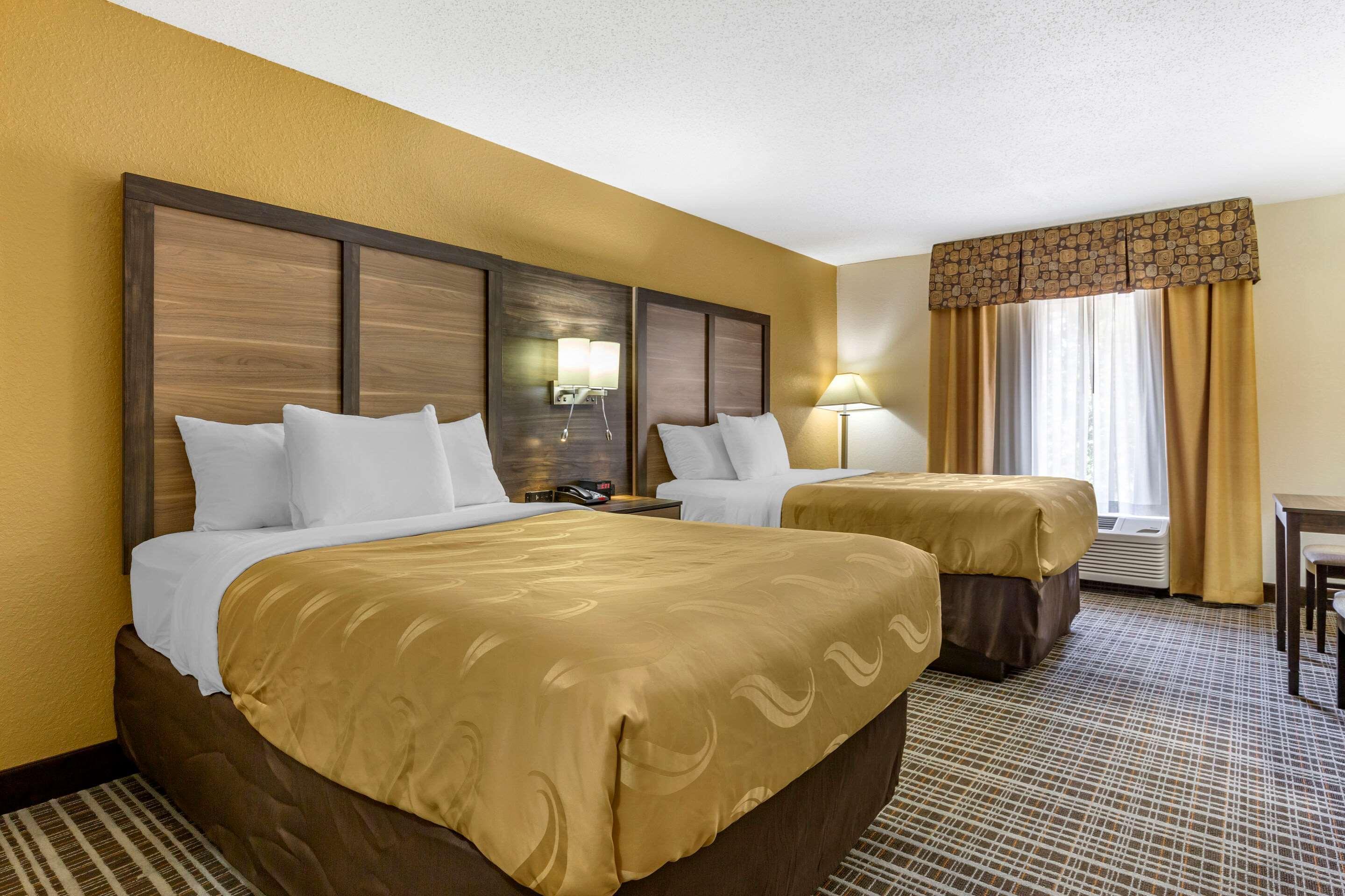 Quality Inn & Suites - Greensboro-High Point Kültér fotó