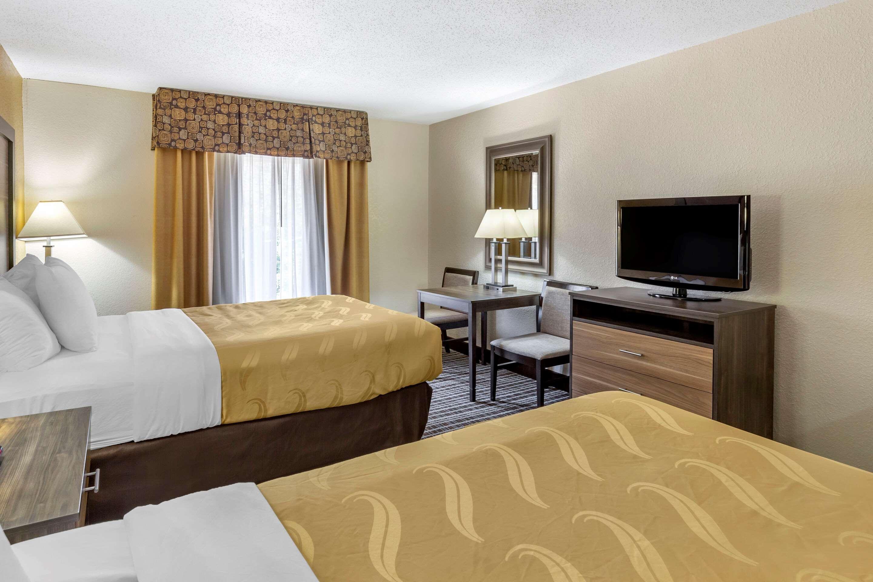 Quality Inn & Suites - Greensboro-High Point Kültér fotó