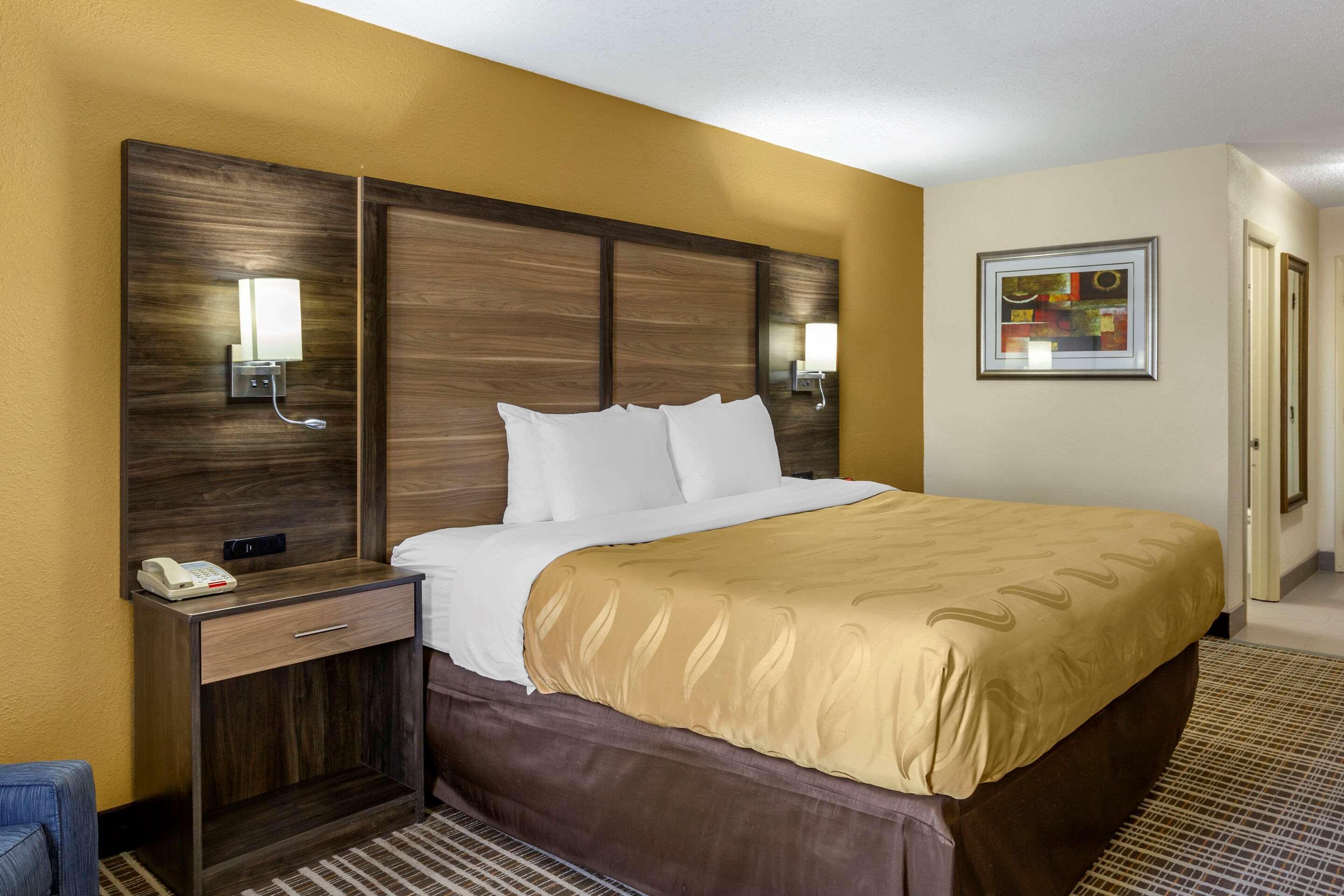 Quality Inn & Suites - Greensboro-High Point Kültér fotó