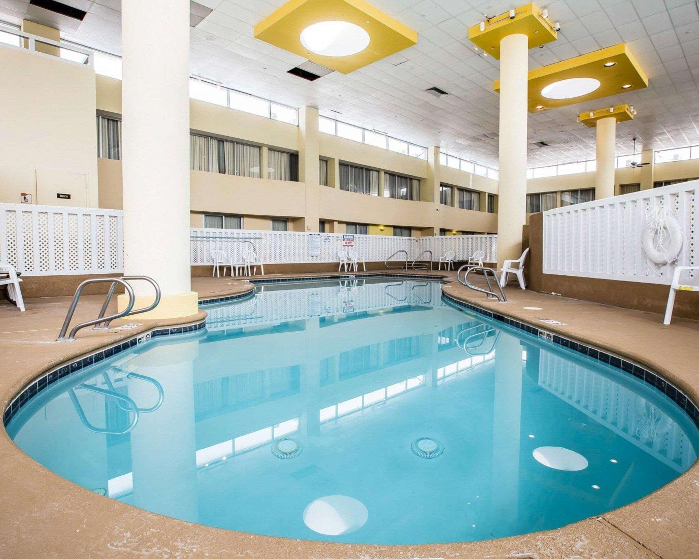 Quality Inn & Suites - Greensboro-High Point Kültér fotó